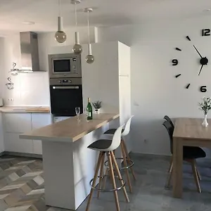 Encantador Residencial Con Piscina Appartement